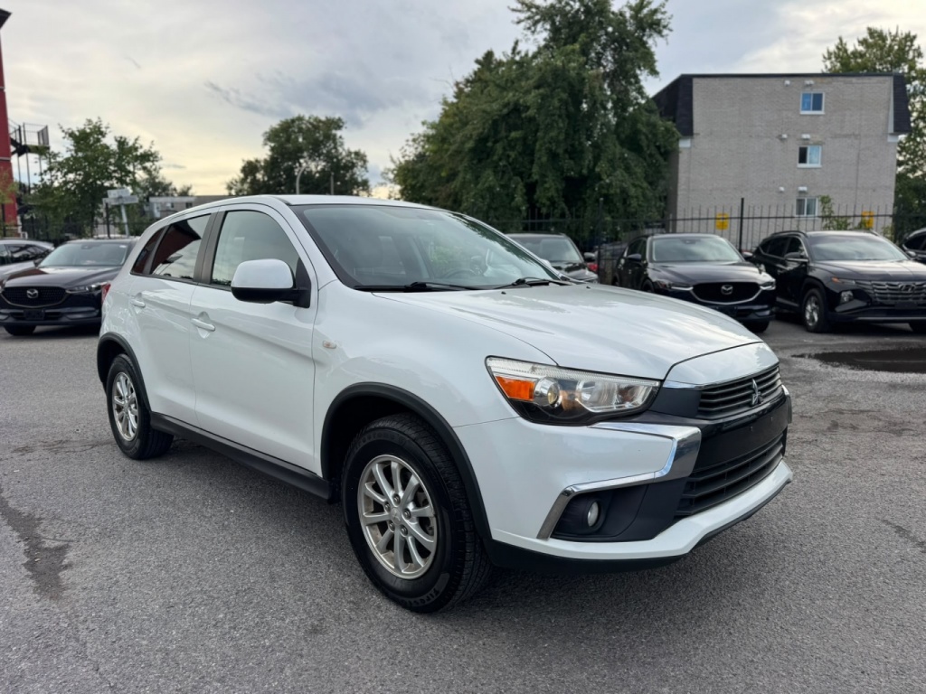 Mitsubishi RVR ES 2016