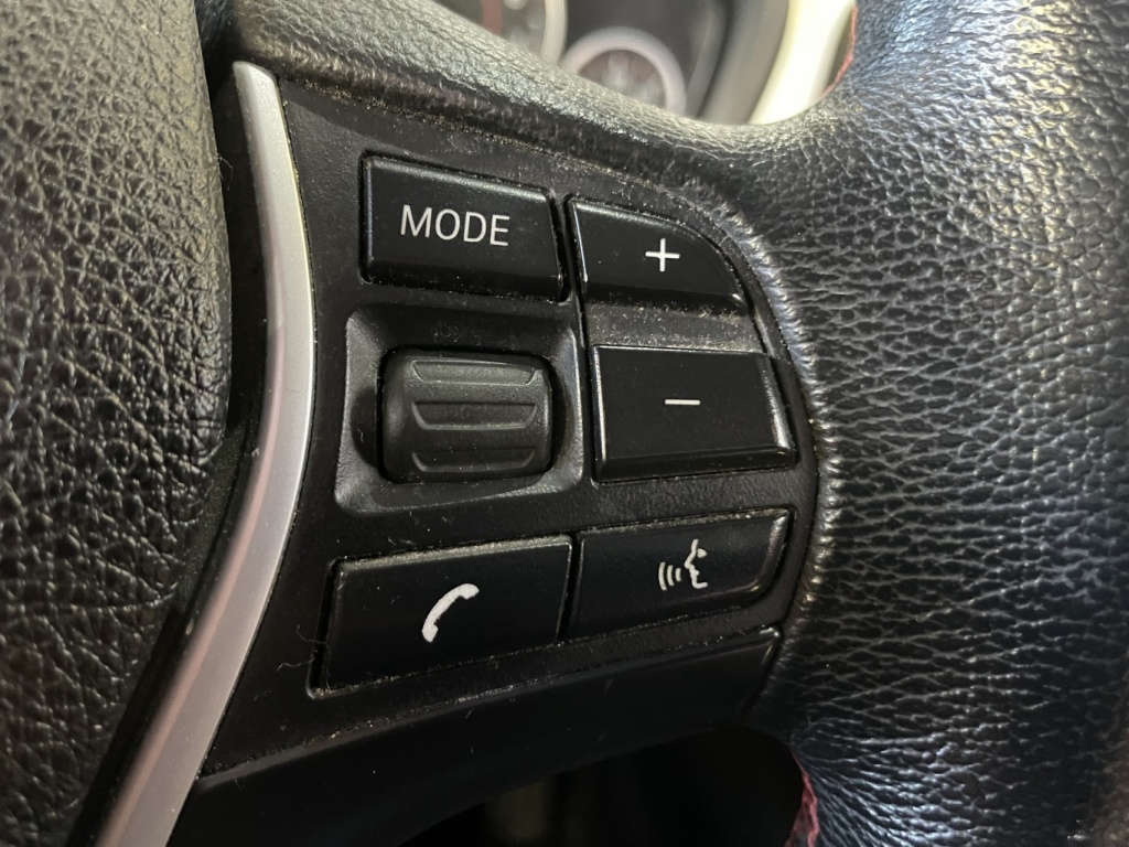 BMW Serie 3 320i xDrive 2014 — photo 22