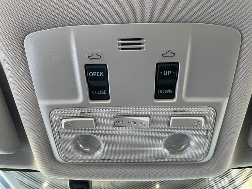 Toyota Corolla S 2015 — photo 28