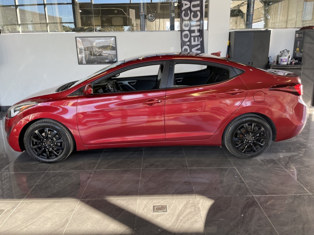 Hyundai Elantra GL 2016 — photo 3