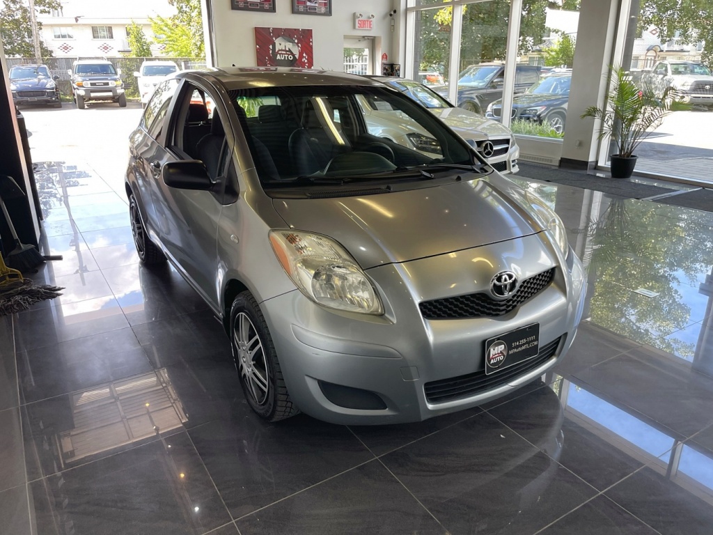 Toyota Yaris CE 2010 — photo 3