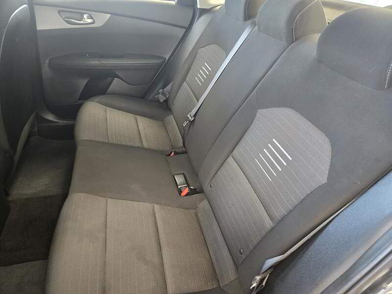 Kia Forte 2020 LX + MANUEL + CAMERA + BLUETOOTH +++ — photo 11