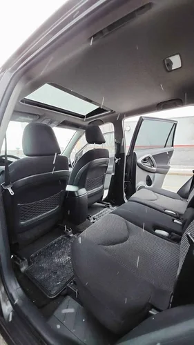 2012 Toyota Rav4 sport — photo 12