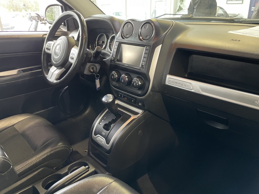 Jeep Compass Sport 2016 — photo 26