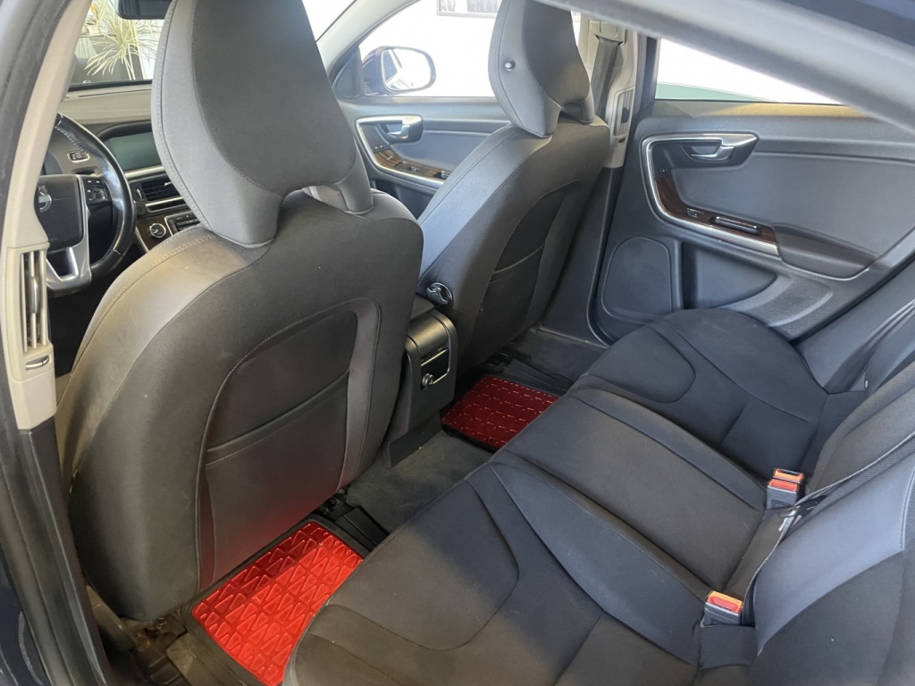 Volvo S60 T5 niveau I 2012 — photo 12