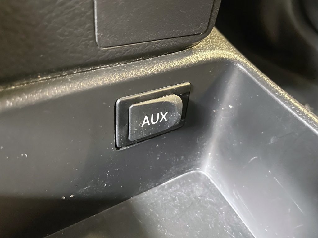 Toyota Matrix  2012 — photo 24