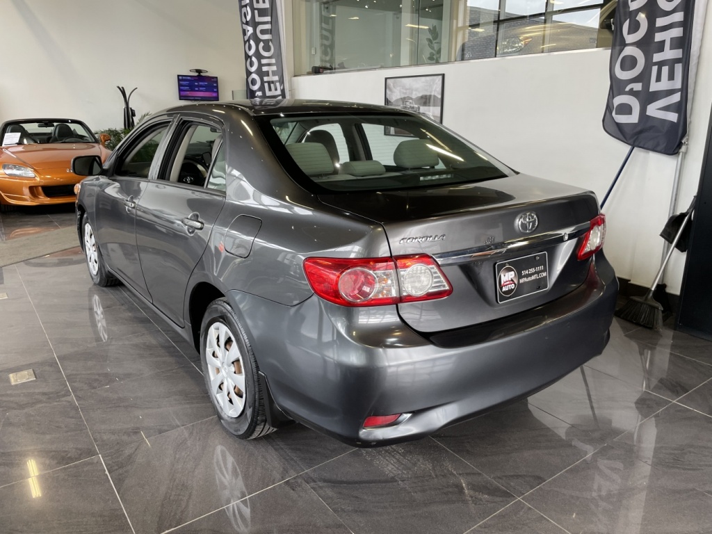 Toyota Corolla CE 2011 — photo 5