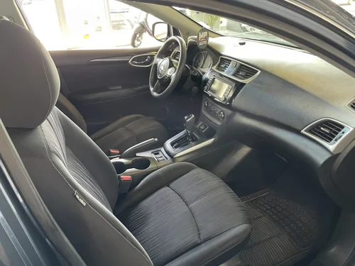 Nissan Sentra SV 2017 — photo 14