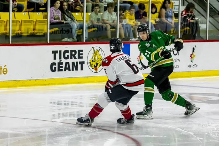 Un premier match cette saison pour Édouard Thériault venu en renfort pour combler la perte d’Antoine St-Laurent et d’Elliott Duguay.