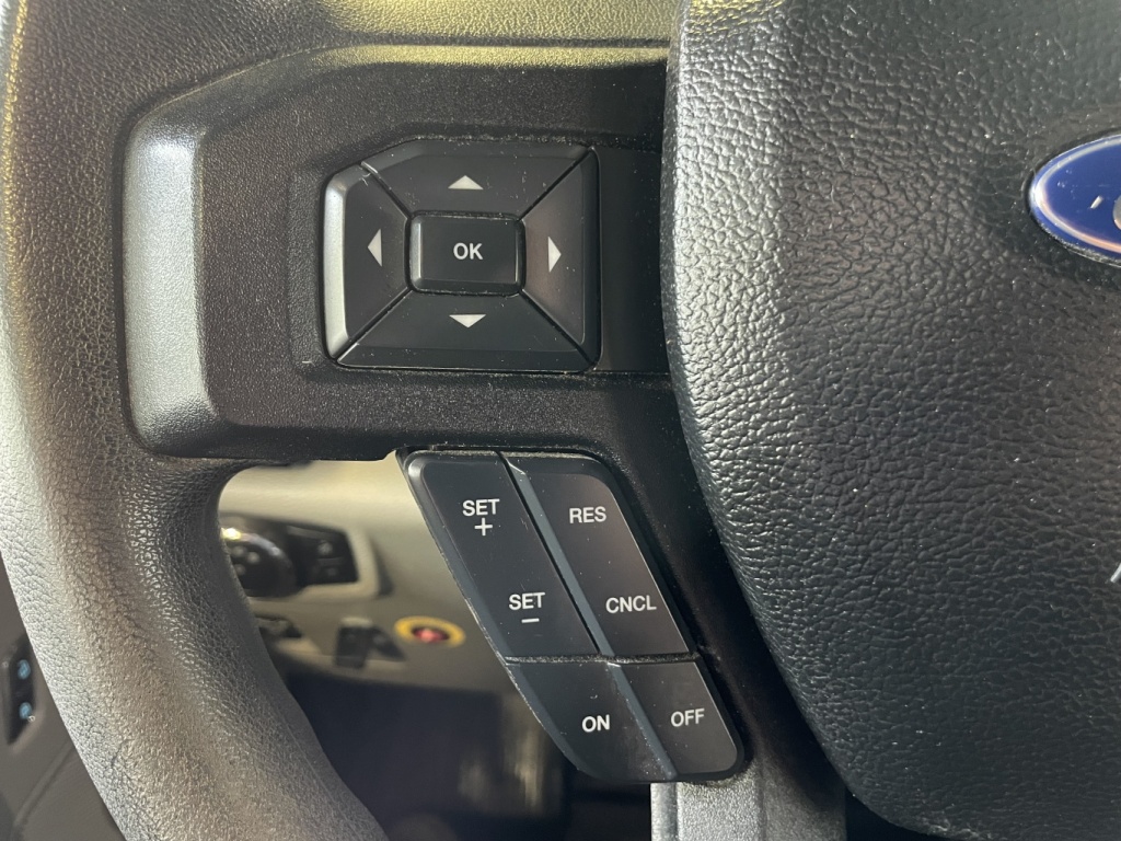 Ford F-150 XLT 2016 — photo 20