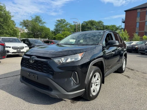 Toyota RAV4 LE 2019 — photo 2