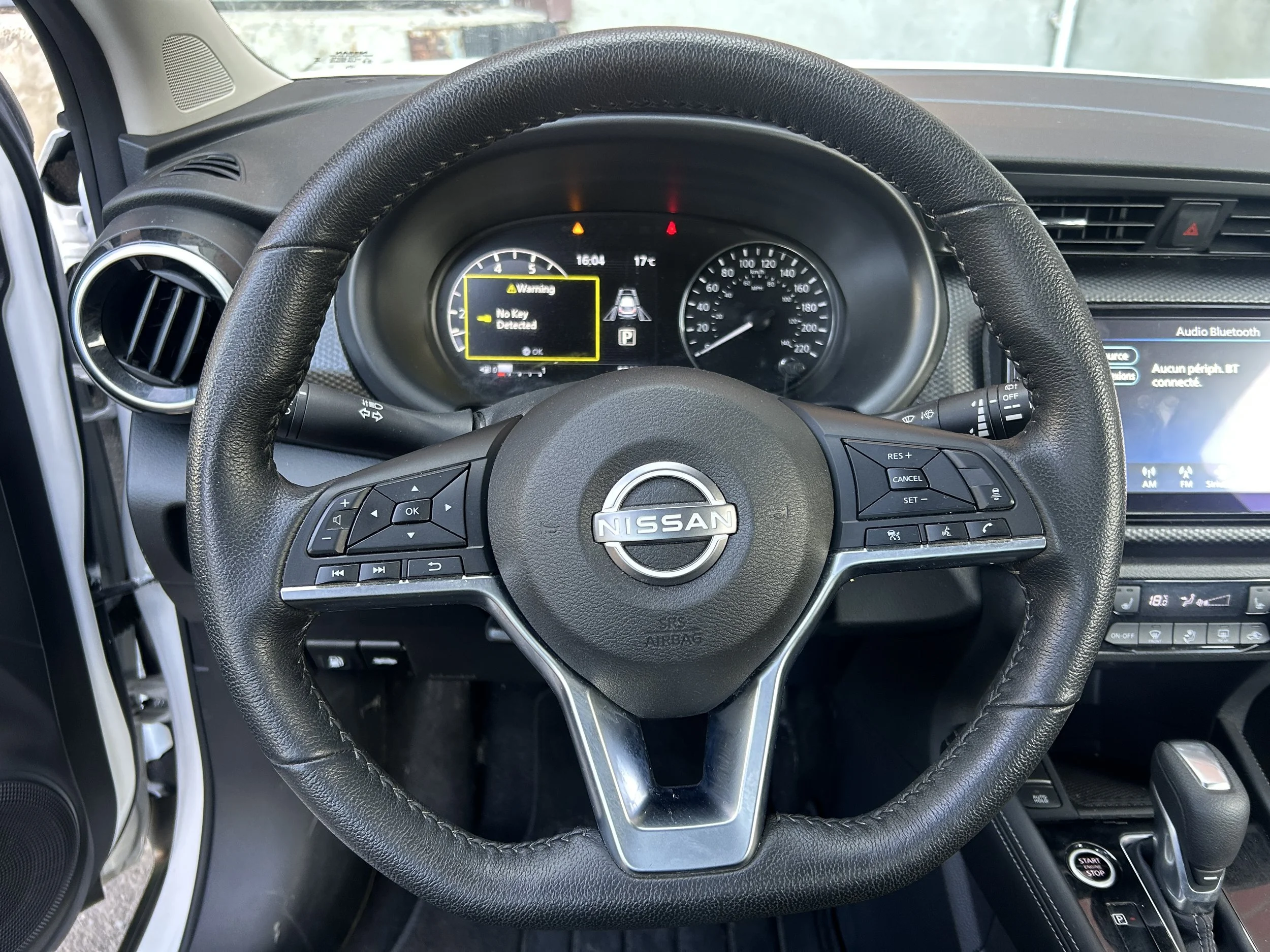 2024 Nissan Kicks SV — photo 14