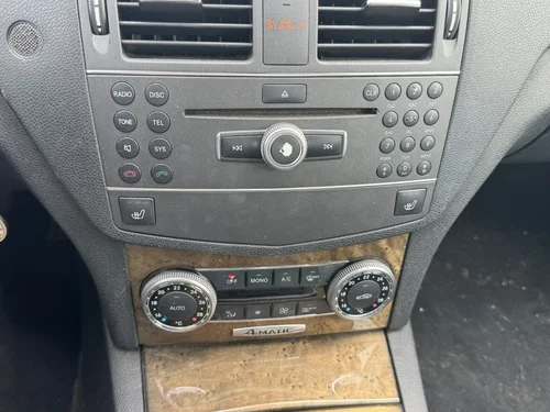 Mercedes-Benz C 250 4MATIC 2011 — photo 7