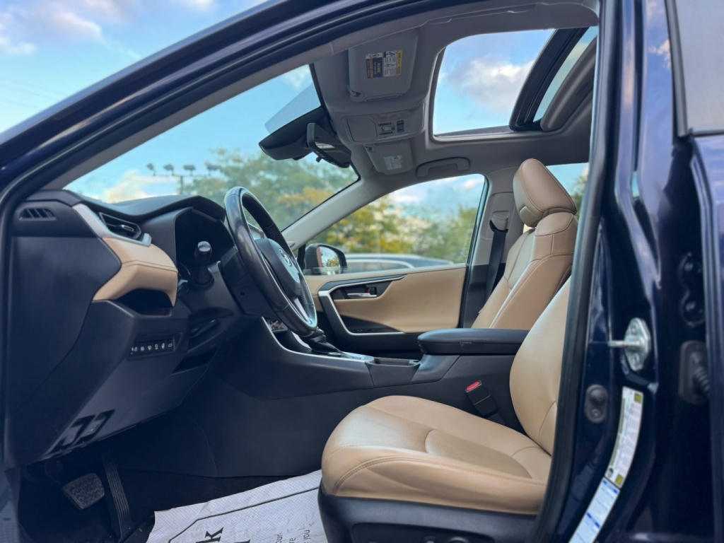 Toyota RAV4 Limitée 2021 — photo 9