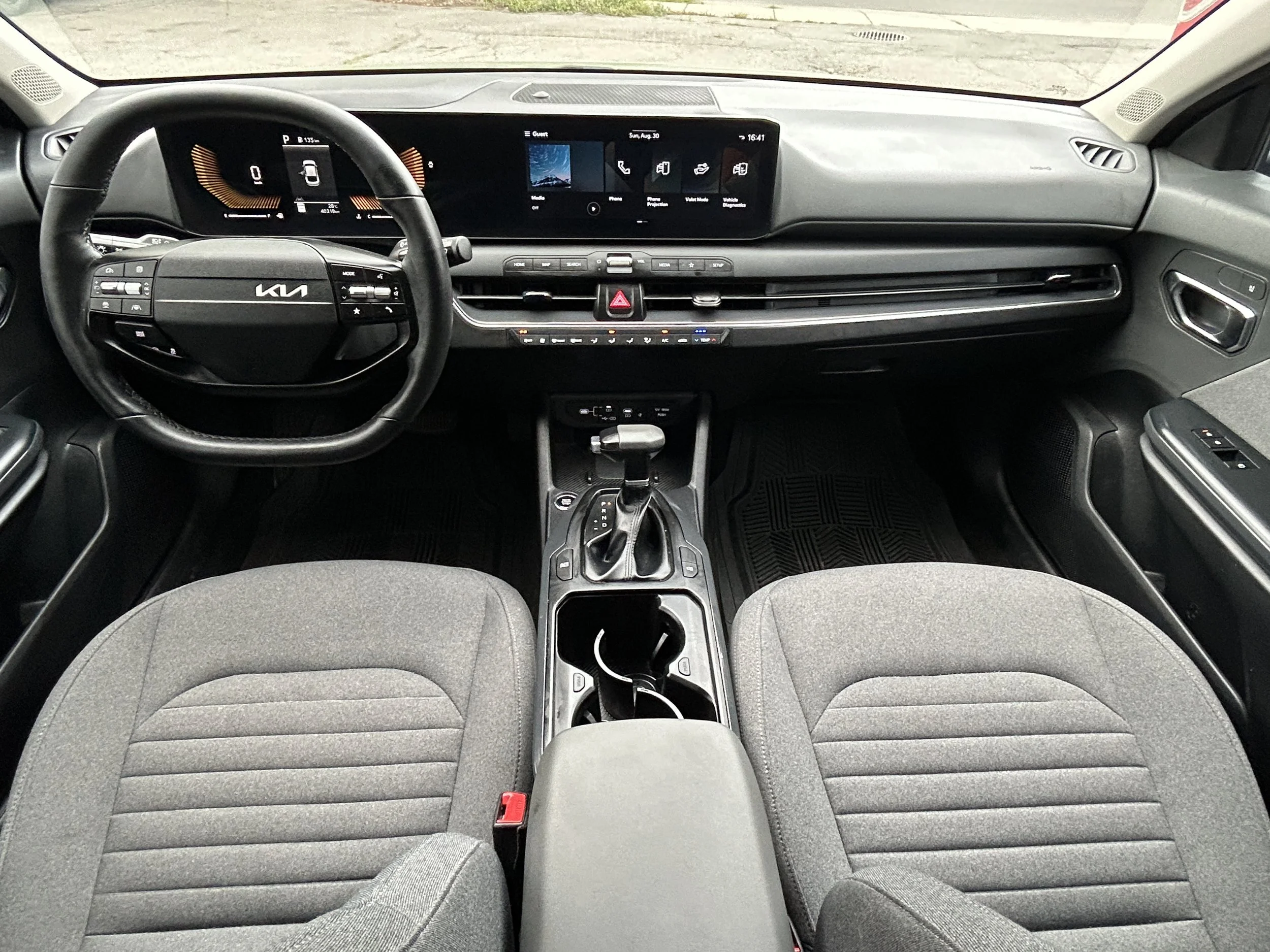 2025 Kia K4 — photo 9