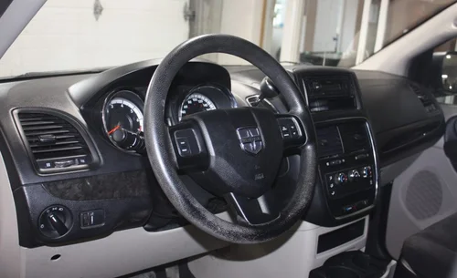 2017 DODGE GRAND CARAVAN SXT STOW AND GO — photo 10