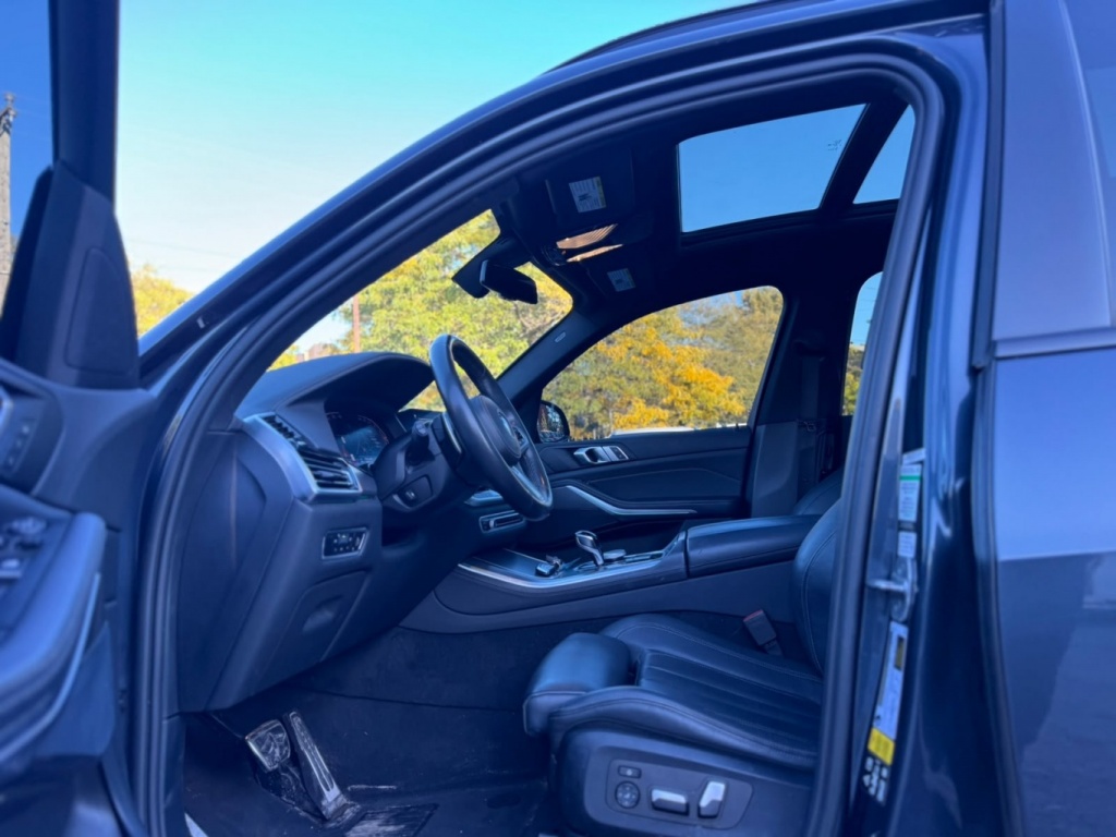 BMW X5 xDrive40i 2022 — photo 16
