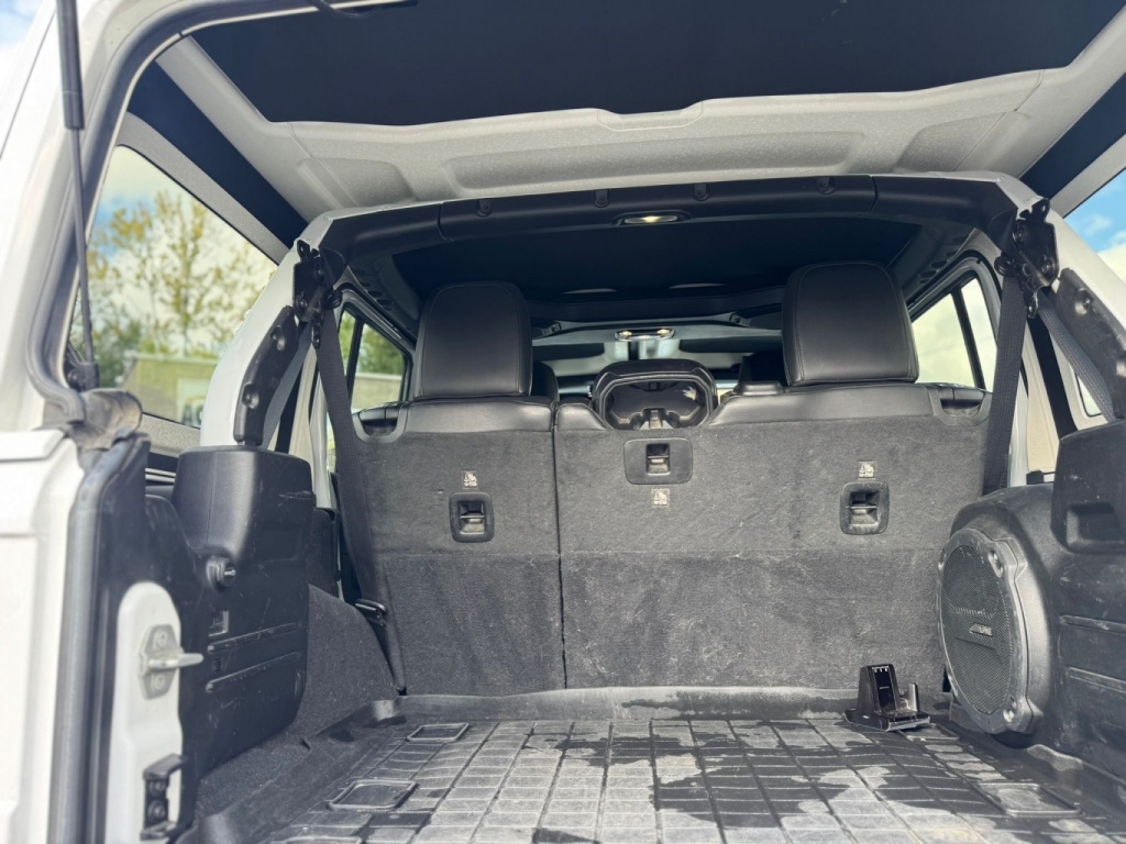 Jeep Wrangler Sport Altitude 2021 — photo 7