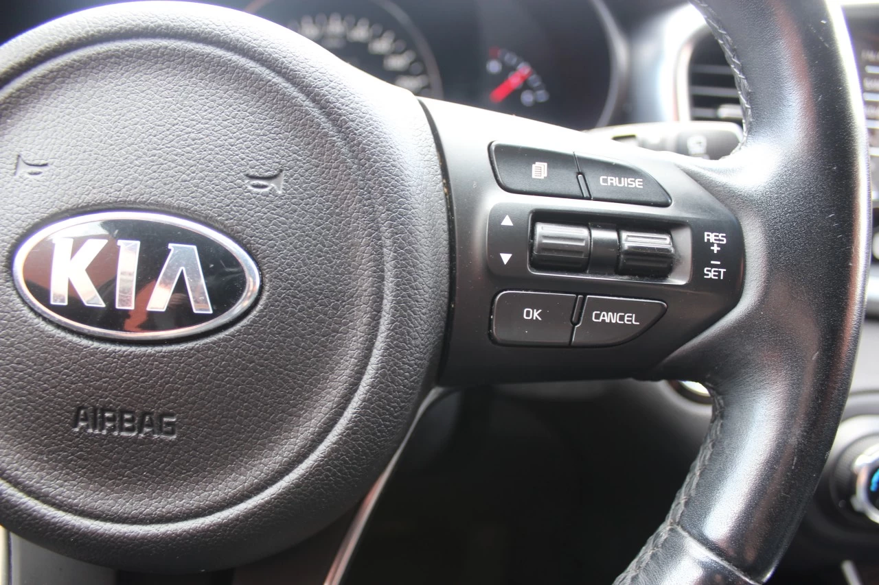 KIA Sorento — photo 15