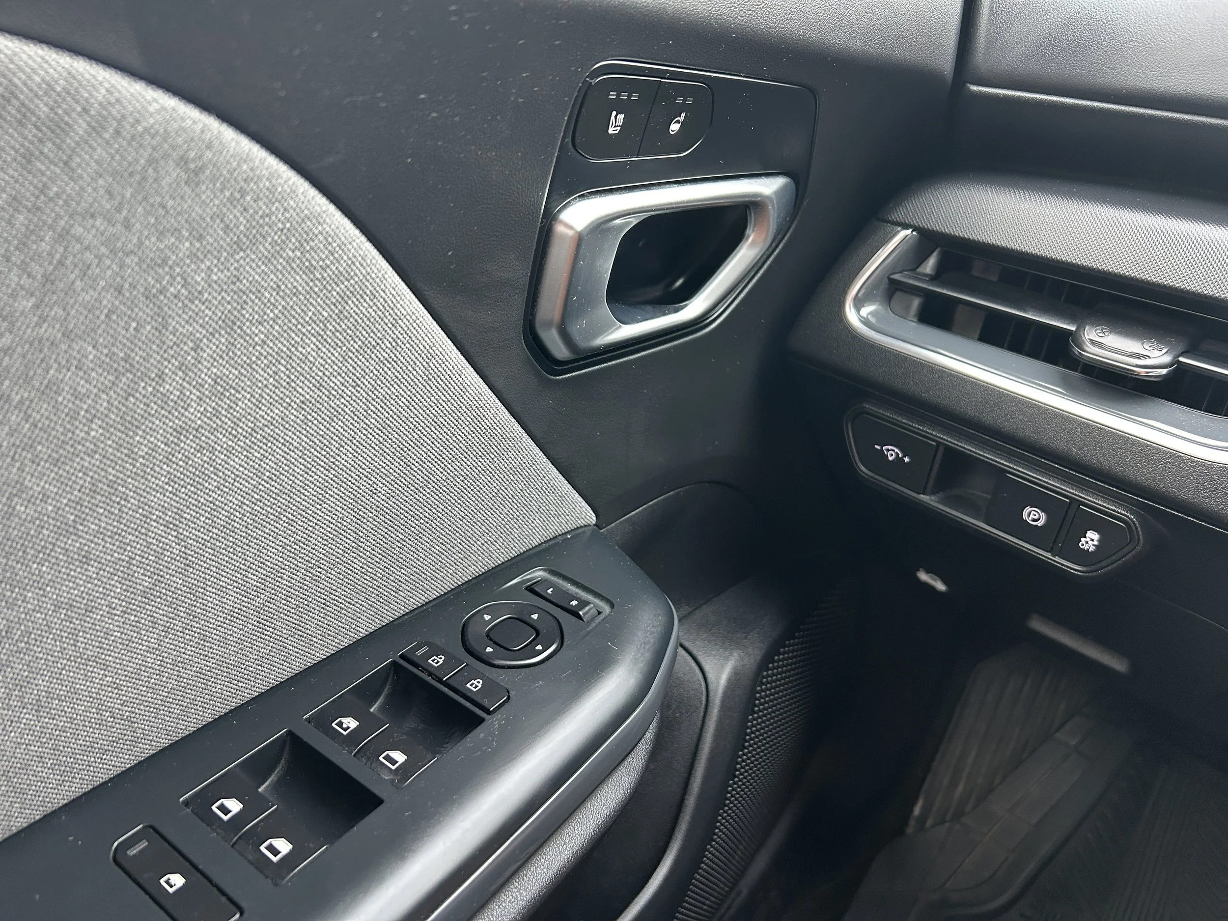 2025 Kia K4 — photo 20