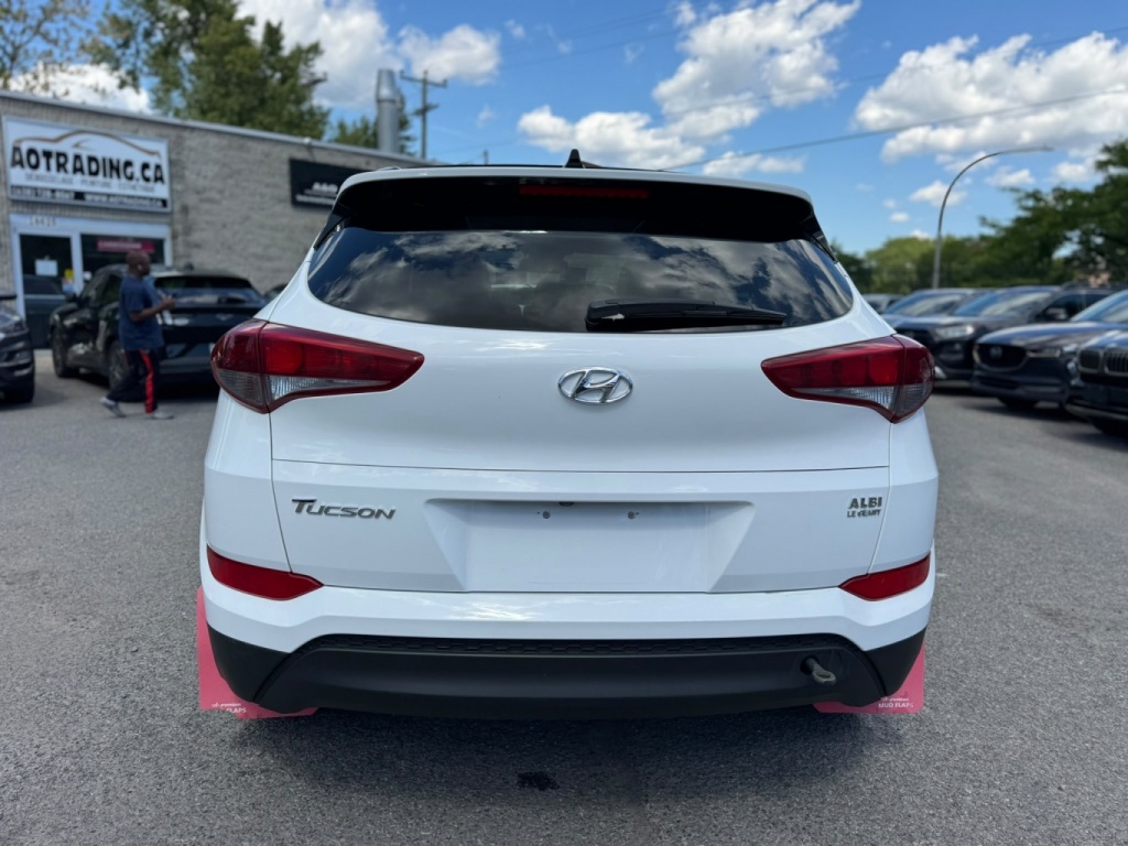 Hyundai Tucson SE 2018 — photo 11