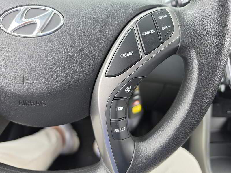 Hyundai Elantra GT 2014 GL / AUTO + BLUETOOTH + BAS KM +++++ — photo 12