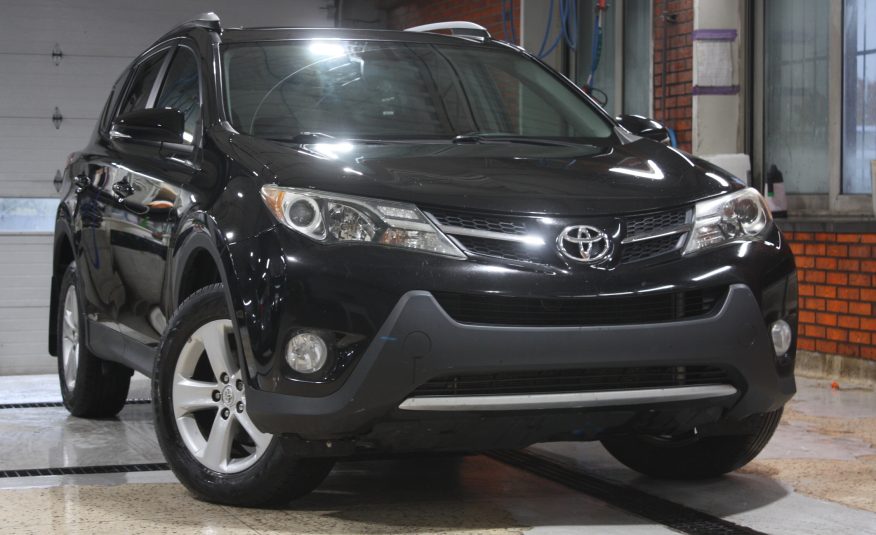2013 TOYOTA RAV 4 XLE AWD