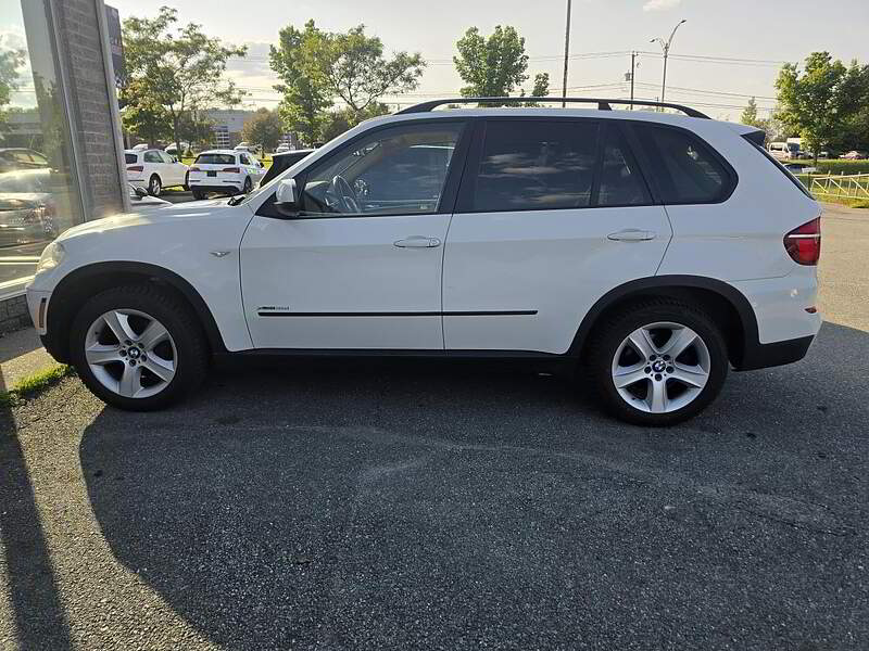BMW X5 2012 35i + AWD + TOIT + GPS + CAMERA + CUIR + BLUETOOTH + BAS KM +++ — photo 7