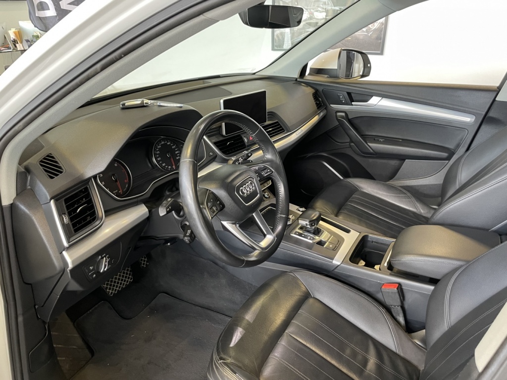 Audi Q5 Progressiv 2018 — photo 18