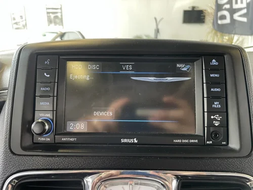 Chrysler Town & Country Touring 2015 — photo 21