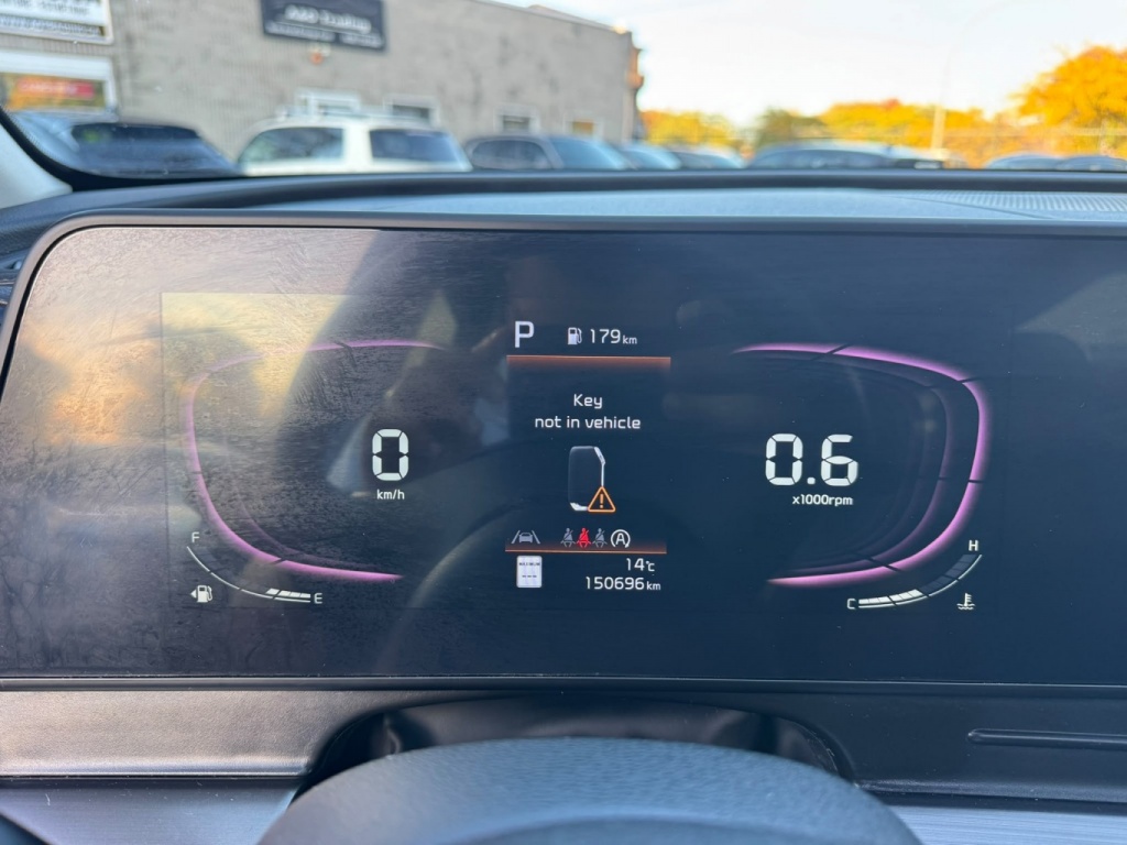 KIA Sportage EX 2023 — photo 13