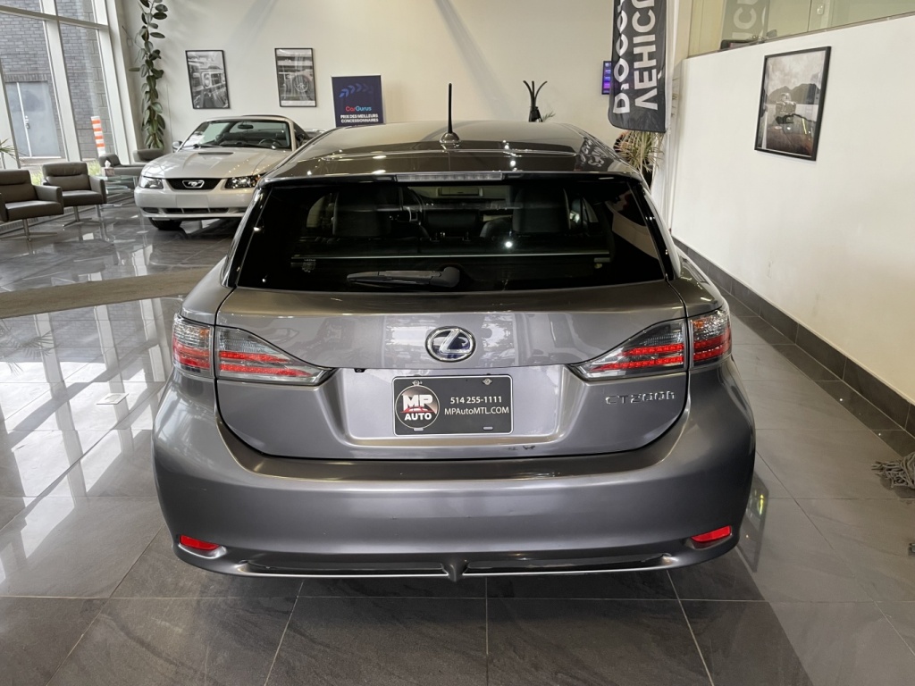 Lexus CT 200h  2012 — photo 6