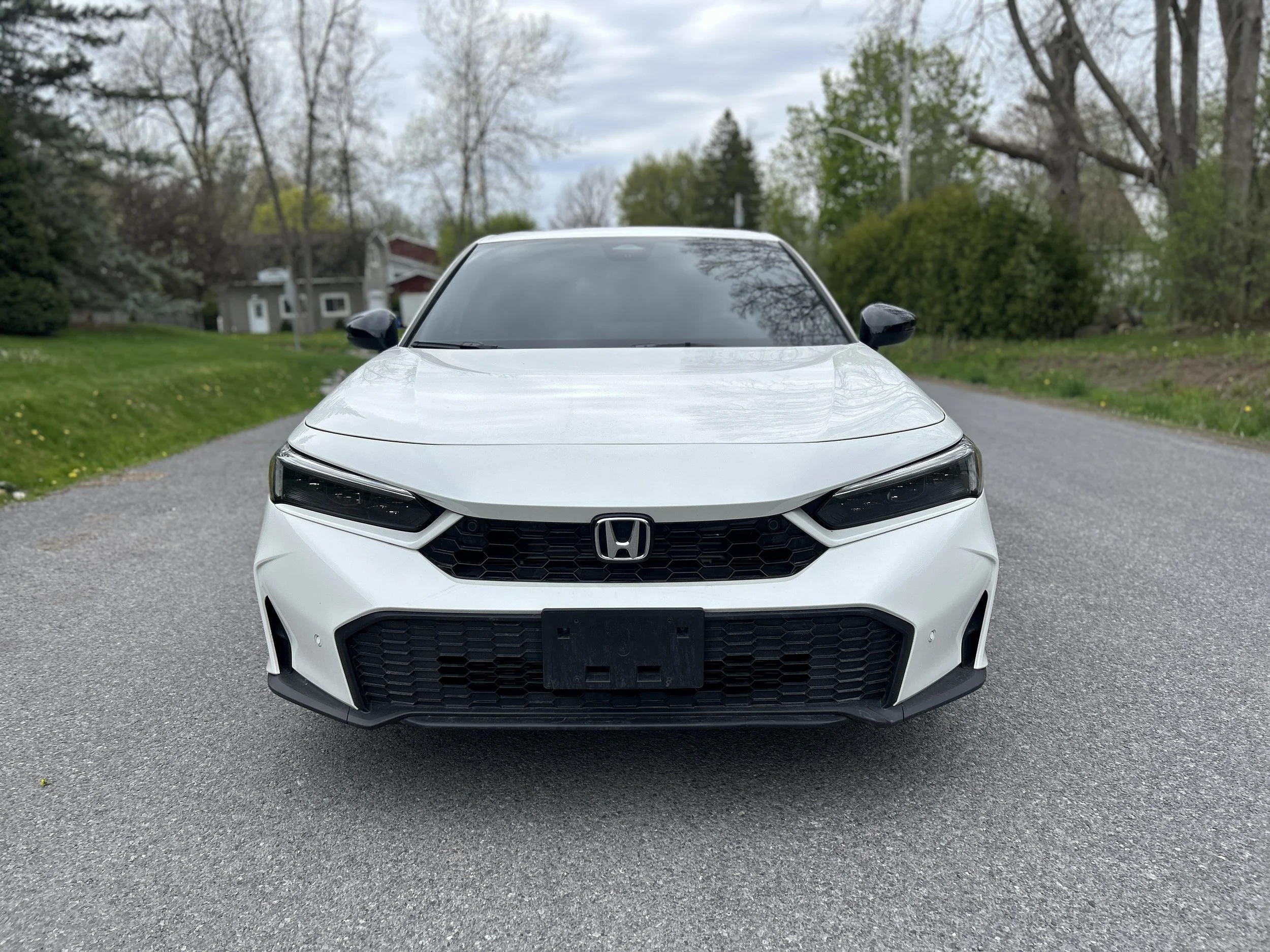 Honda Civic Touring Hybrid 2025 — photo 2