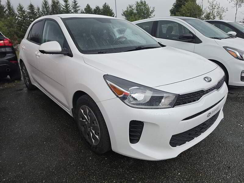 Kia Rio5 2019 LX / MANUEL + CAMERA + BLUETOOTH + BAS KM ++++ — photo 3