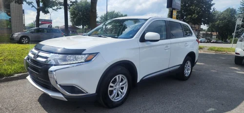 Mitsubishi Outlander ES 2016