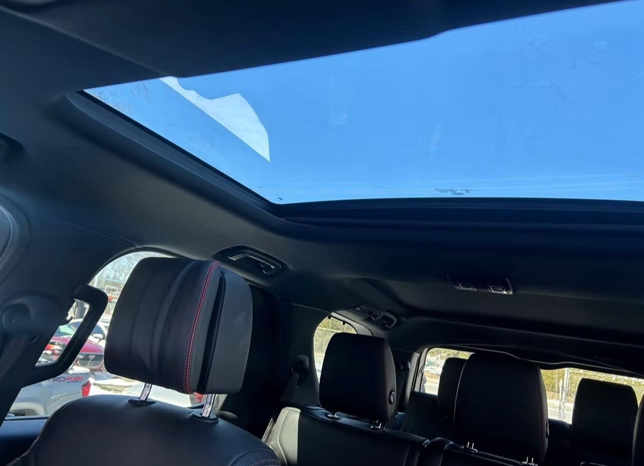 Land Rover Discovery 2017 — photo 18