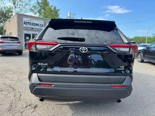 Toyota RAV4 LE 2019 — photo 5