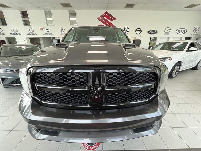 RAM 1500 Classic 2022 CLASSIQUE EXPRESS / MOTEUR 5.7L + CAMERA + BLUETOOTH +++ — photo 9