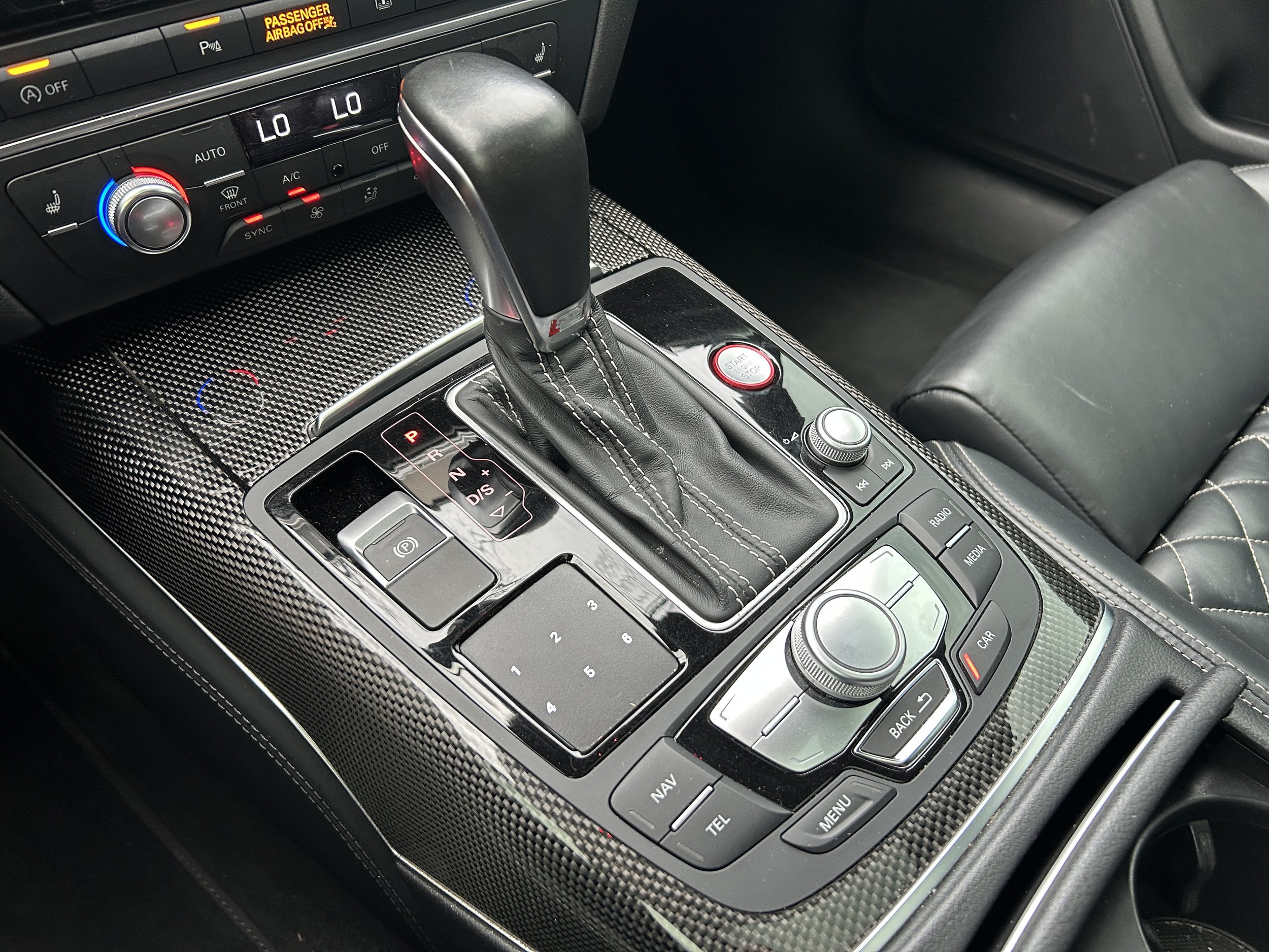 2016 Audi S6 Quattro Premium Plus - 4.0L V8 450HP — photo 18