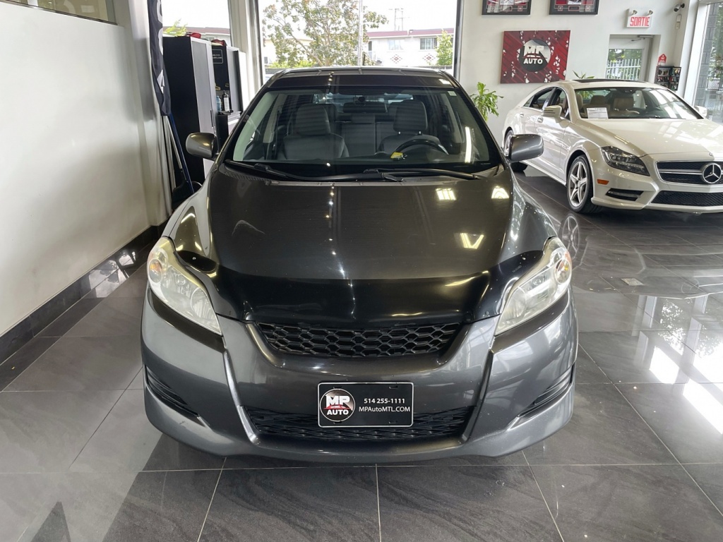 Toyota Matrix XR 2010 — photo 2