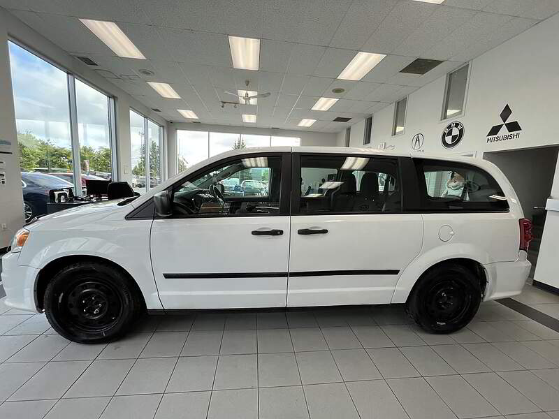 Dodge Grand Caravan 2017 Ensemble Valeur plus familiale 4 portes — photo 9