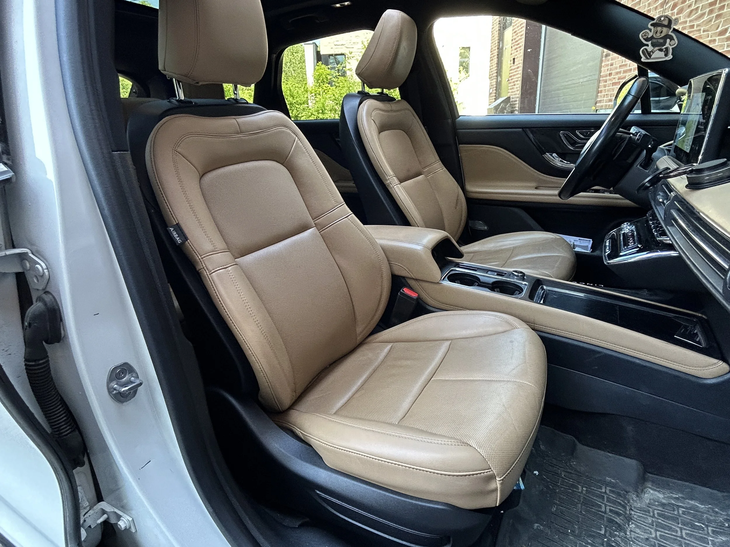 Lincoln Corsair Grand Touring 2023 — photo 11