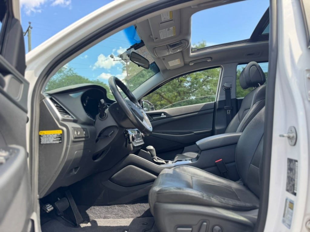 Hyundai Tucson SE 2018 — photo 7