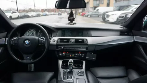 Bmw 5 Series 528i xDrive 2012 — photo 9