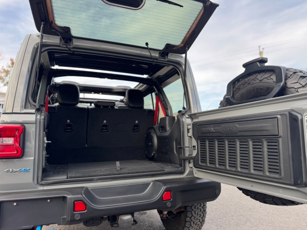 Jeep Wrangler 4xe Rubicon 2023 — photo 9