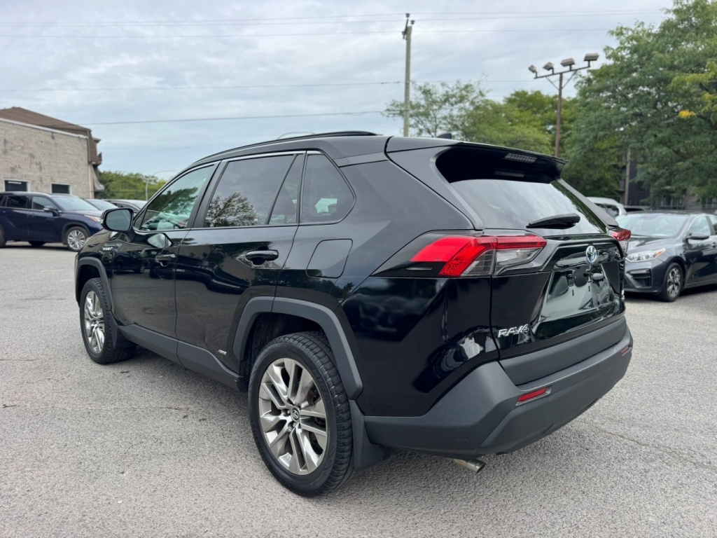 Toyota RAV4 LE hybride 2021 — photo 9
