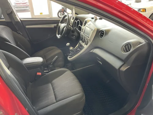 Toyota Matrix  2011 — photo 15