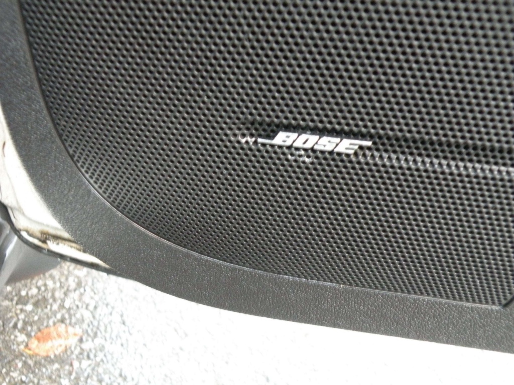 Chevrolet Traverse 2LT 2011 — photo 14