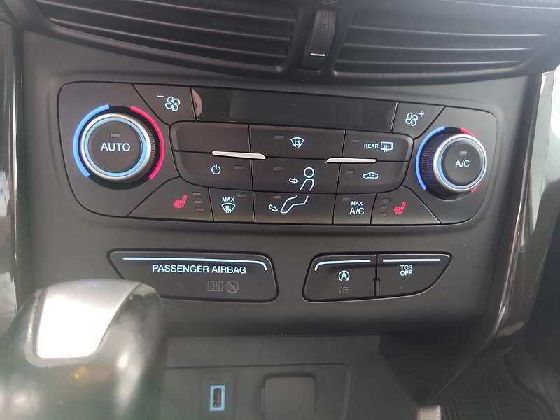 Ford Escape 2018 SE / AWD / GPS + CAMERA + BLUETOOTH + BAS KM +++ — photo 16