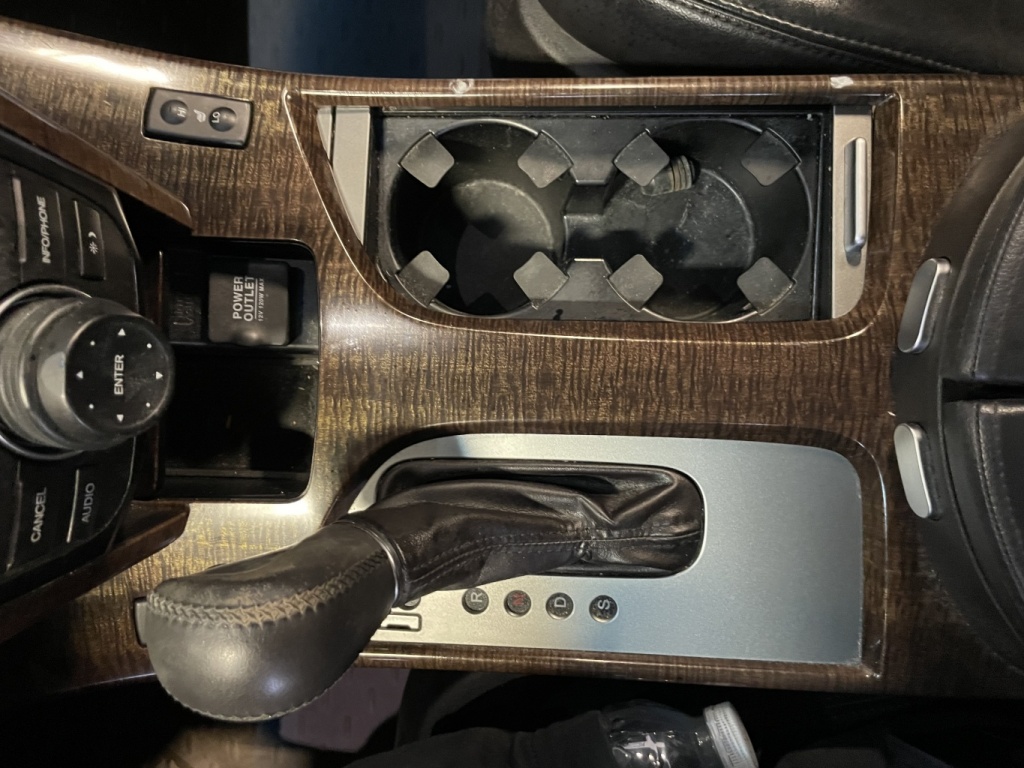 Acura MDX groupe techn 2011 — photo 30
